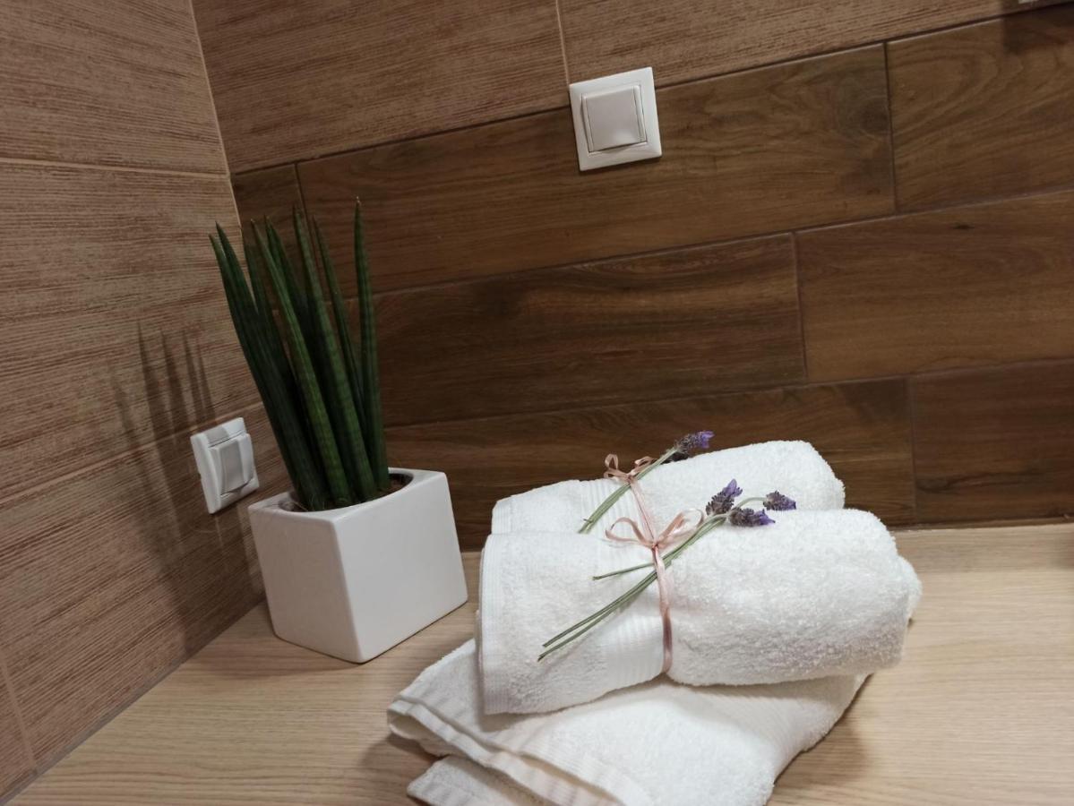 Stylish Ground Floor Maisonette Wolos Zewnętrze zdjęcie